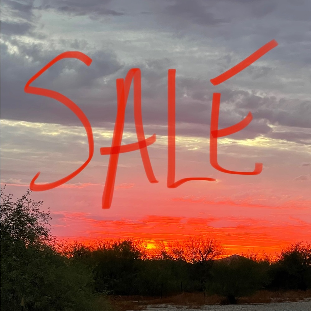 Massive closet cleaning sale. EVERYTHING MUST GO!